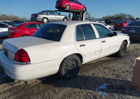 2008 Ford Crown Victoria Standard из США, поврежденный, VIN 2FAFP73V68X170047